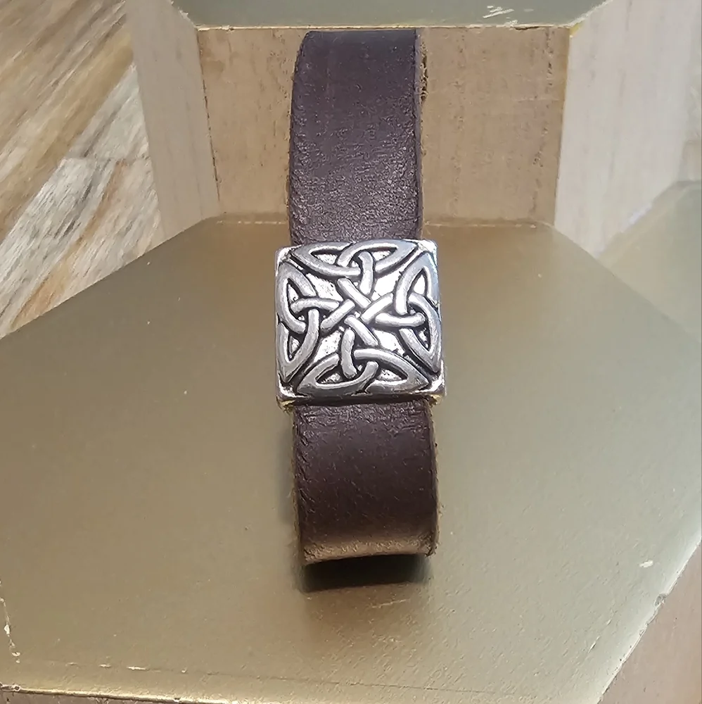 Vintage Celtic Emblem Brown Leather Bracelet.